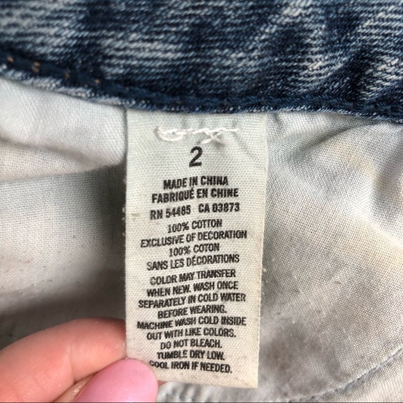 AEO Distressed Ripped cut off jean shorts - Picture 6 of 6